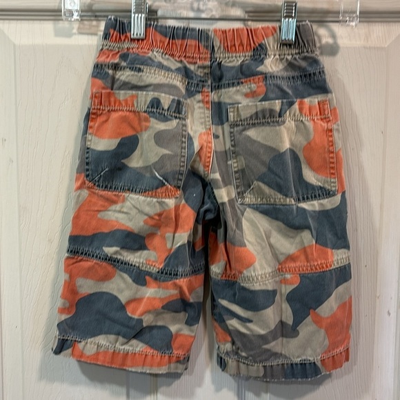 Mini Boden Camo Orange Gray Tan Trekkie Shorts size 6 - Picture 2 of 8